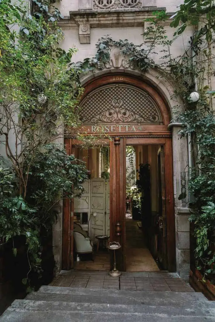 Panadería Rosetta entrance in Roma Norte