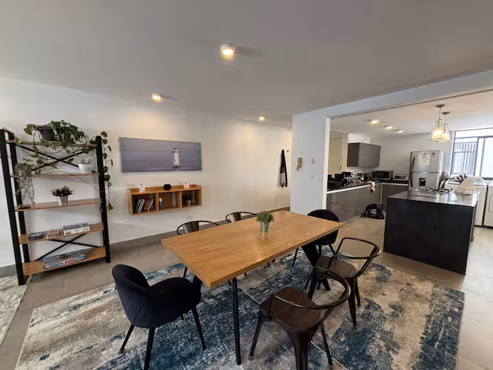 Condominio de 3 dormitorios en Condesa con AA, gimnasio y azotea