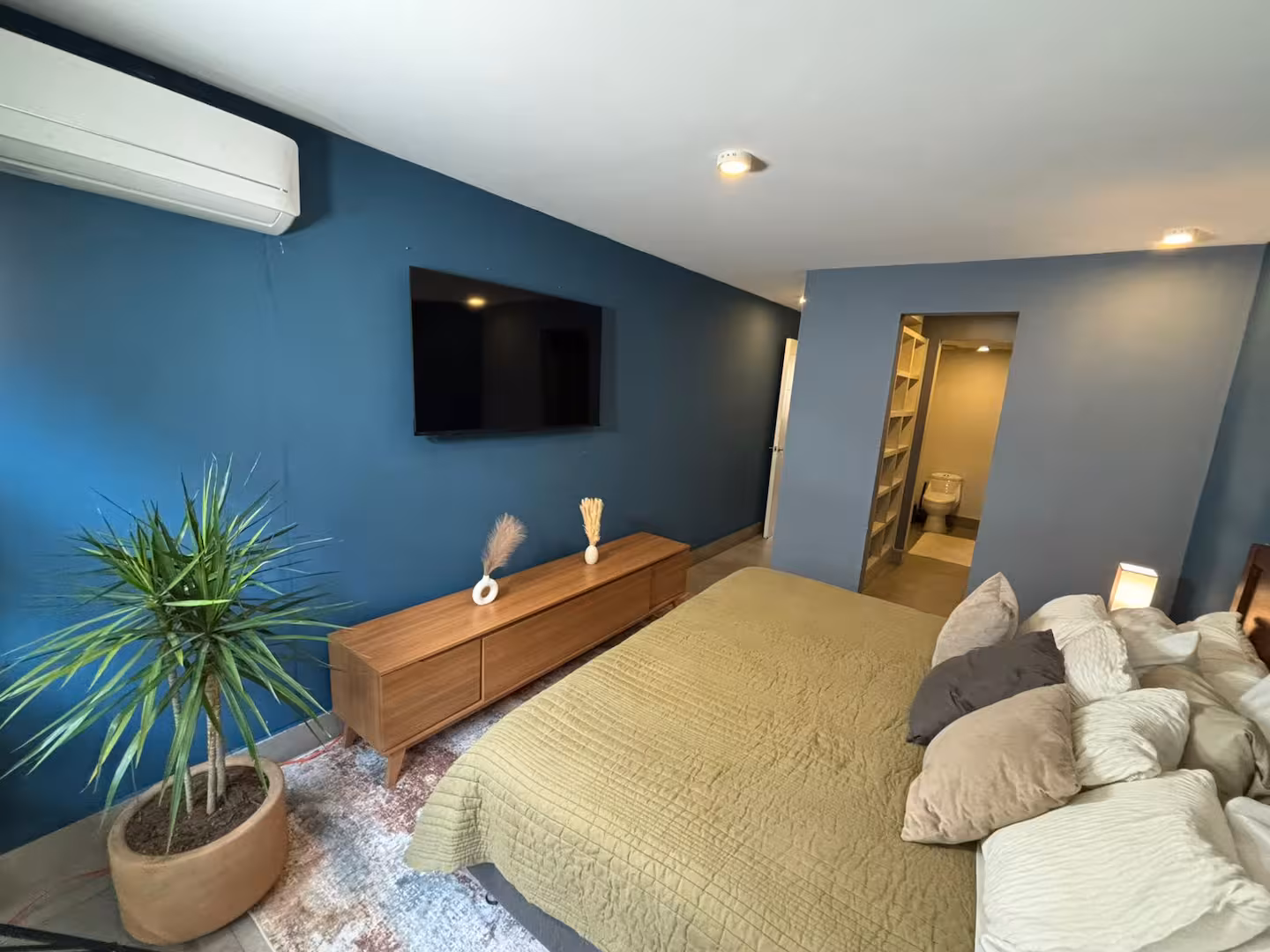 Condominio de 3 dormitorios en Condesa con AA, gimnasio y azotea